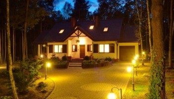 Уличное освещение частного дома